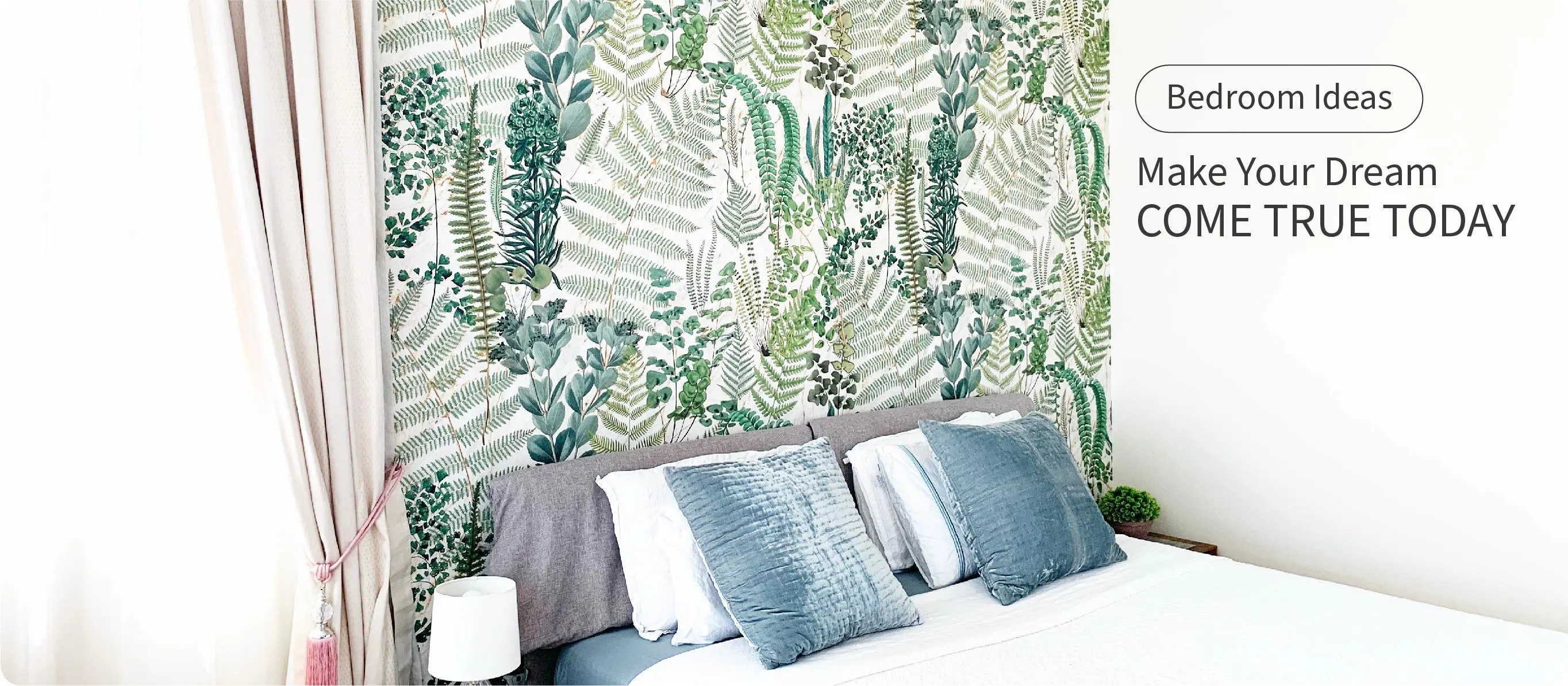 Transform Your Bedroom with Stunning Leaf-Patterned Wallpaper